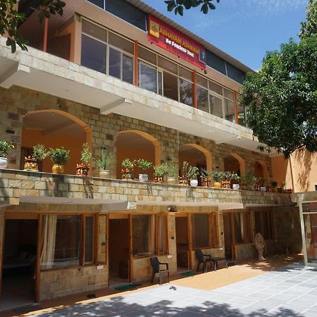 Abhayam Ashram Hotel Rishikesh Exterior photo